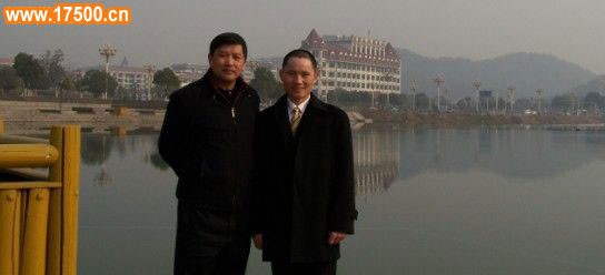 2007年2月5日，eren商务旅行途经湖北省黄石市拜访乐彩网贵宾心动不如手动，摄于磁湖